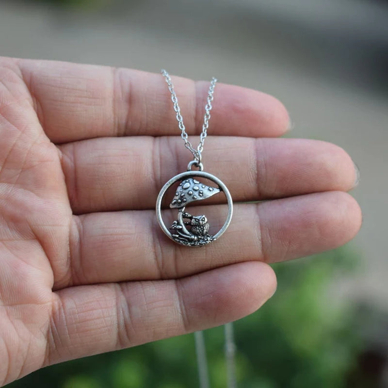 Witchy Forrest Nature Mushroom Necklace Gothic Jewellery